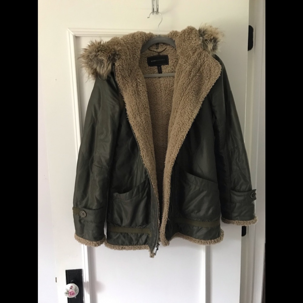 BCBGMaxAzria Olive Green Teddybear Army Jacket With Faux Fur Hood & Zipper - Picture 14 of 14
